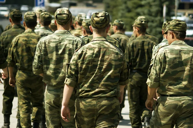російські військові